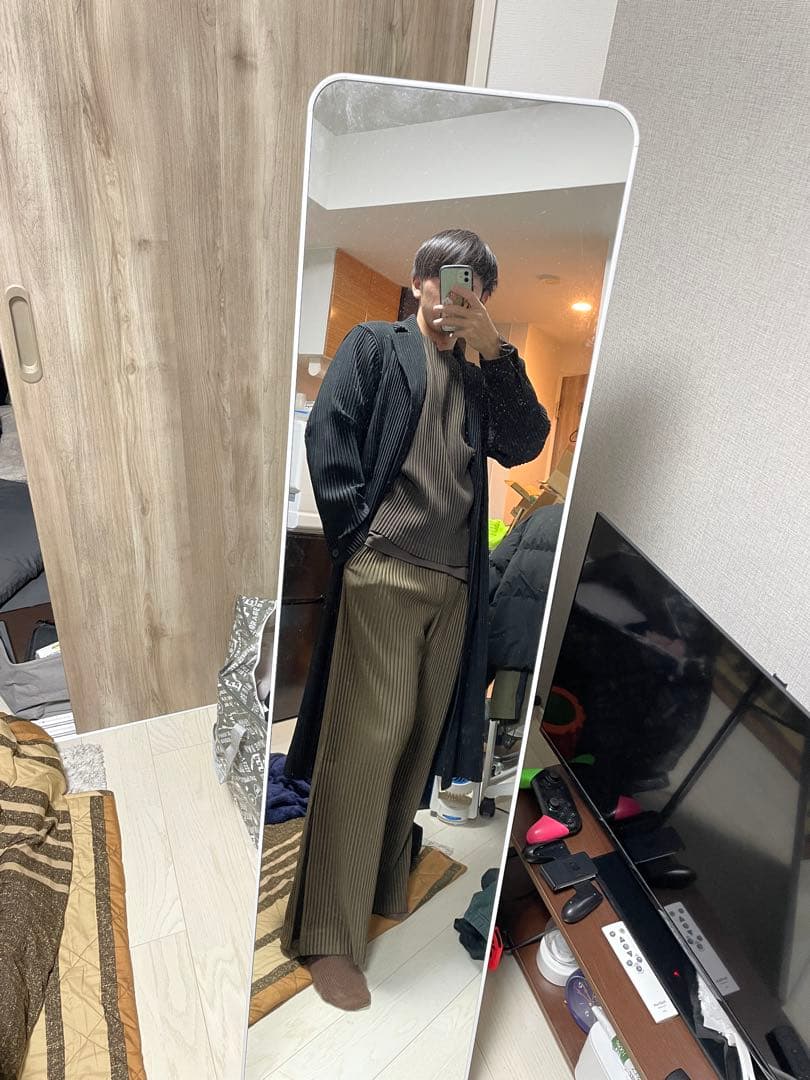 プリーツフレアパンツ　オムプリッセイッセイミヤケ　サイズ2 ブラウン