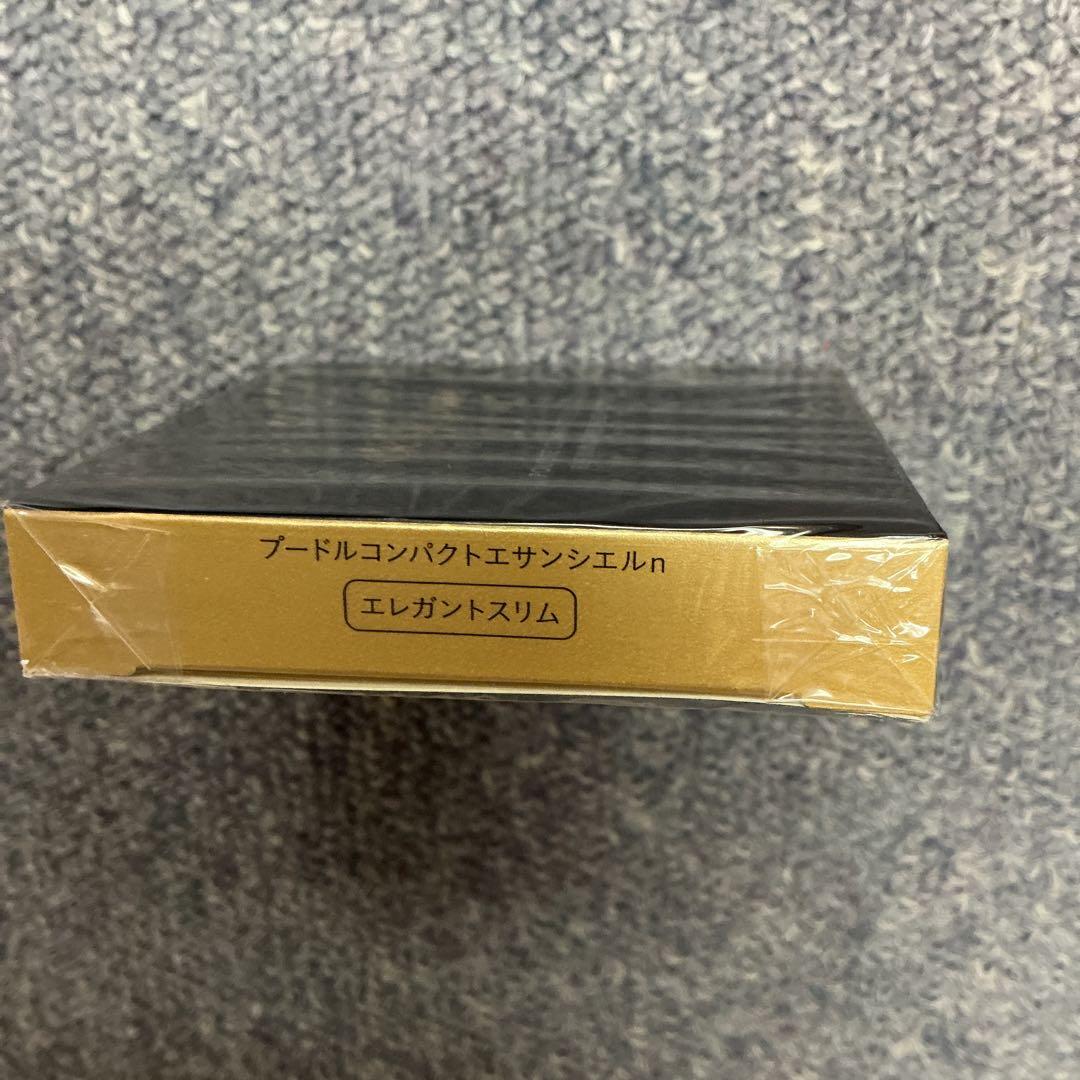 クレ・ド・ポーボーテ　プードルコンパクトエサンシエルnエレガントスリム