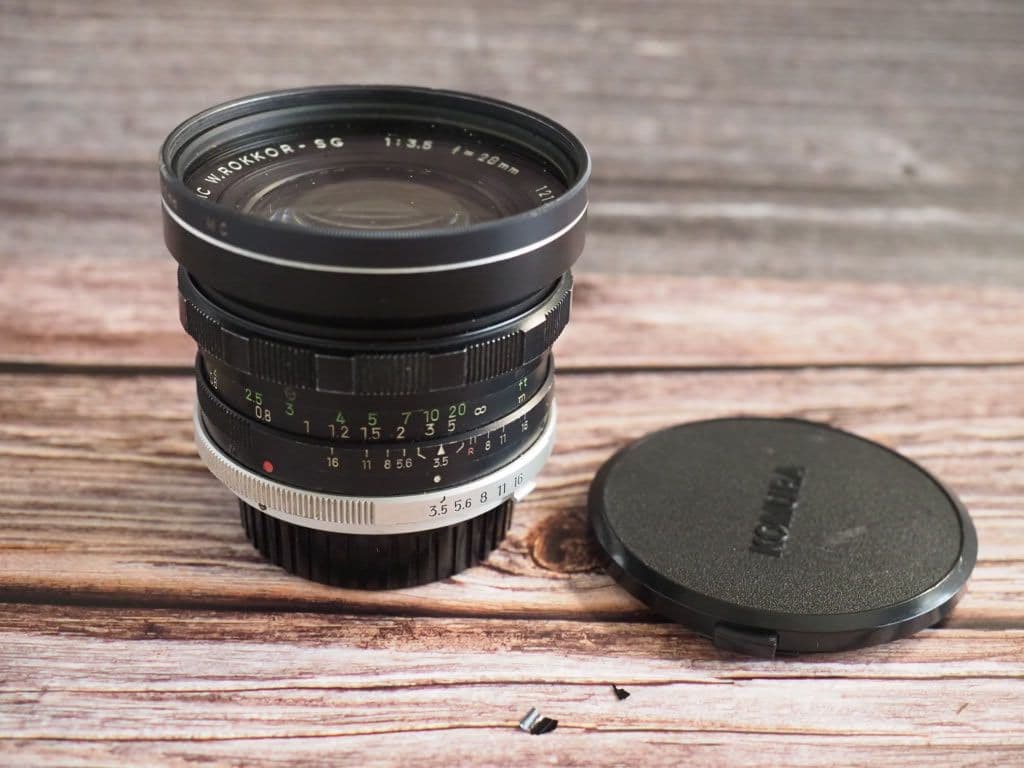 完動美品 MINOLTA X-700 　レンズ付 おまけあり