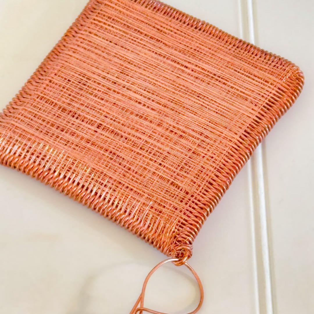 「オーラコイル」Mサイズ 角型　一辺約75mm 携帯用袋（麻製）付き