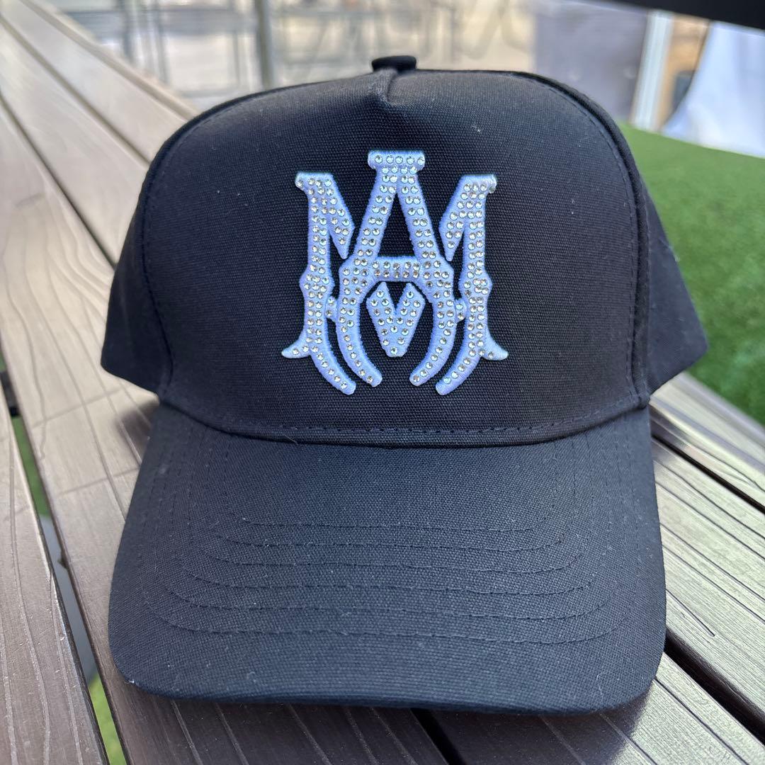 AMIRI ブラックキャップ ストーン付き