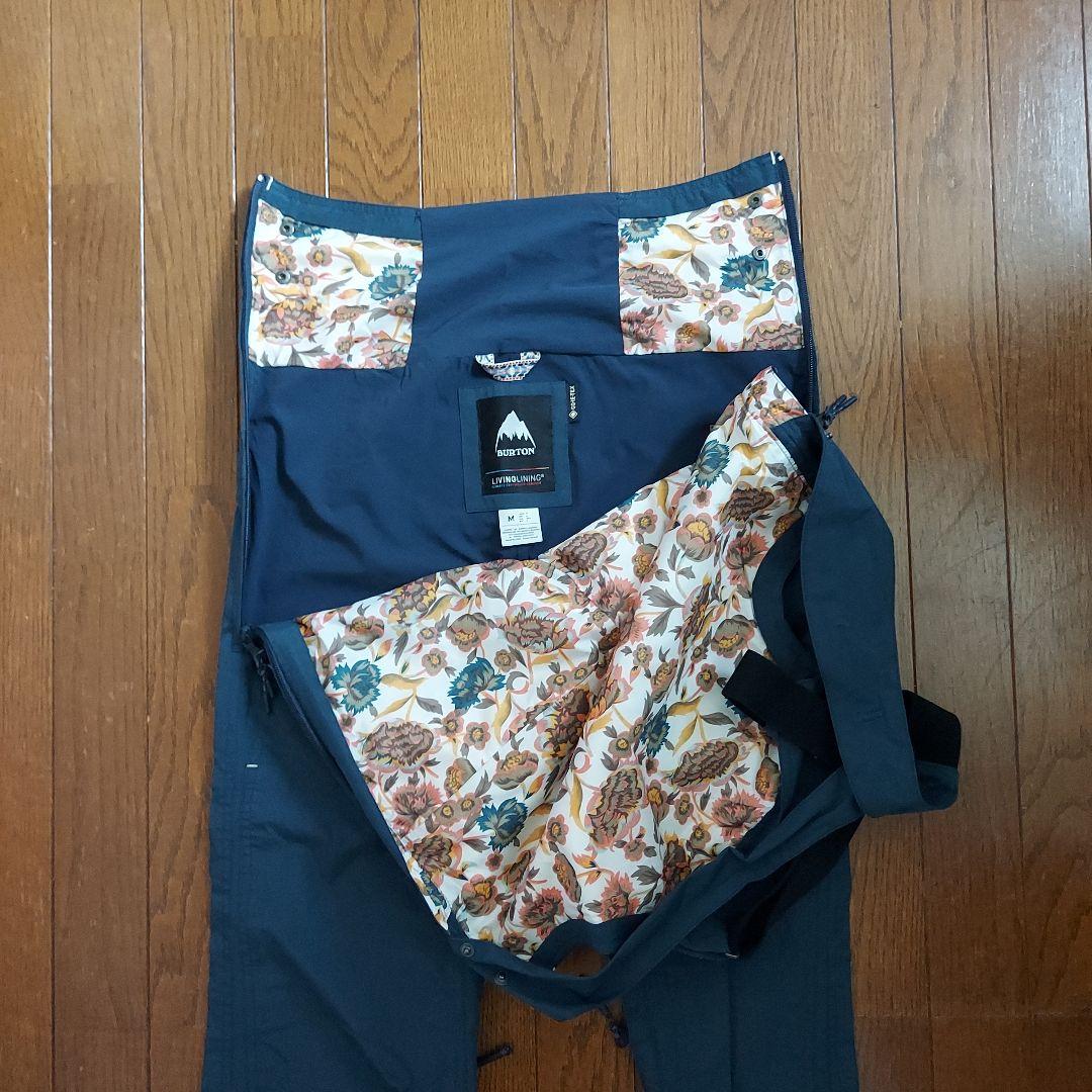 Burton スノーボードウェア Mサイズ上下セットパスケース付き 水色