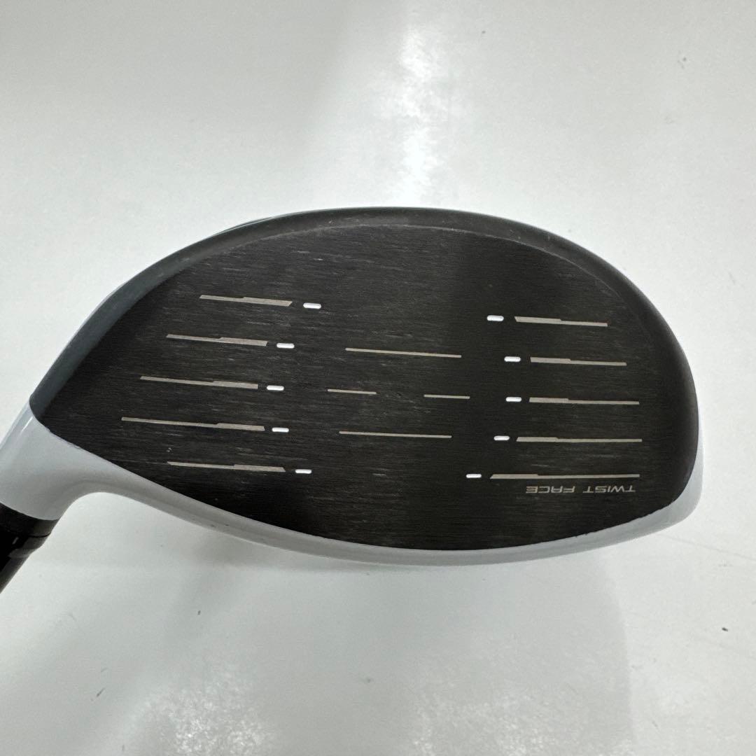 TaylorMade SIM2 MAX D ドライバー