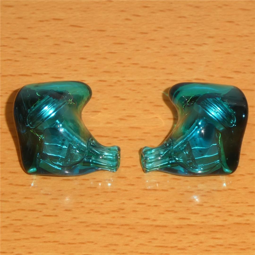 D*)様 美品 KBEAR Cepheus KB16 有線イヤホン 中華イヤホン