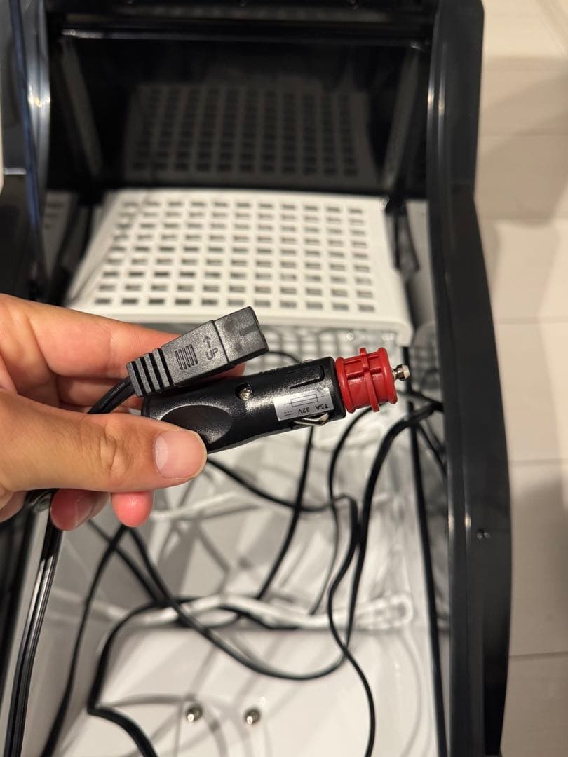 JAGUAR セントラルアームレストクーラー/ウォーマー　車載冷蔵庫