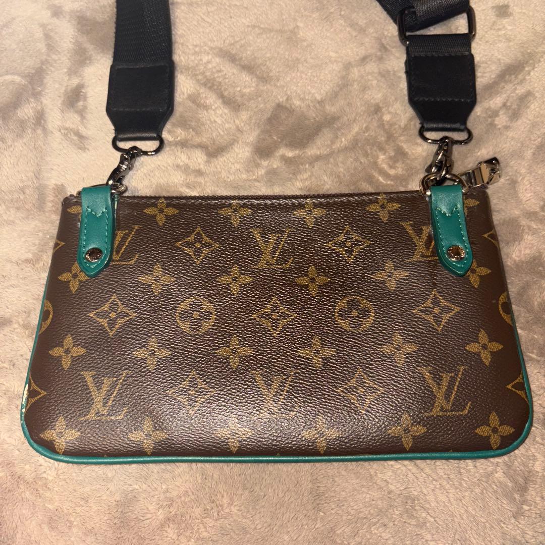 VUITTON ショルダーバック