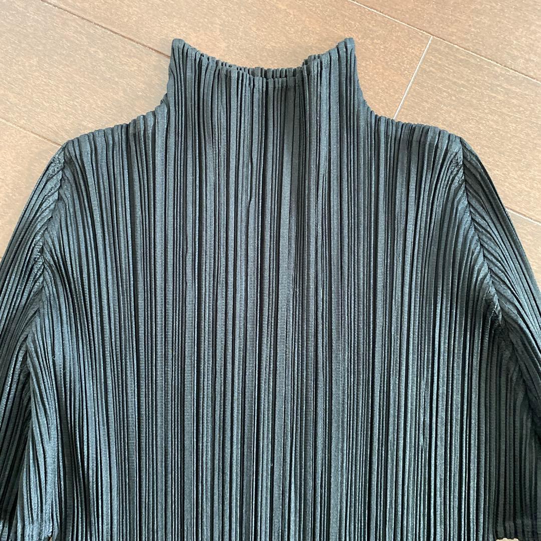 新品タグ付き　プリーツプリーズ　BASICS ブラック　ハイネック