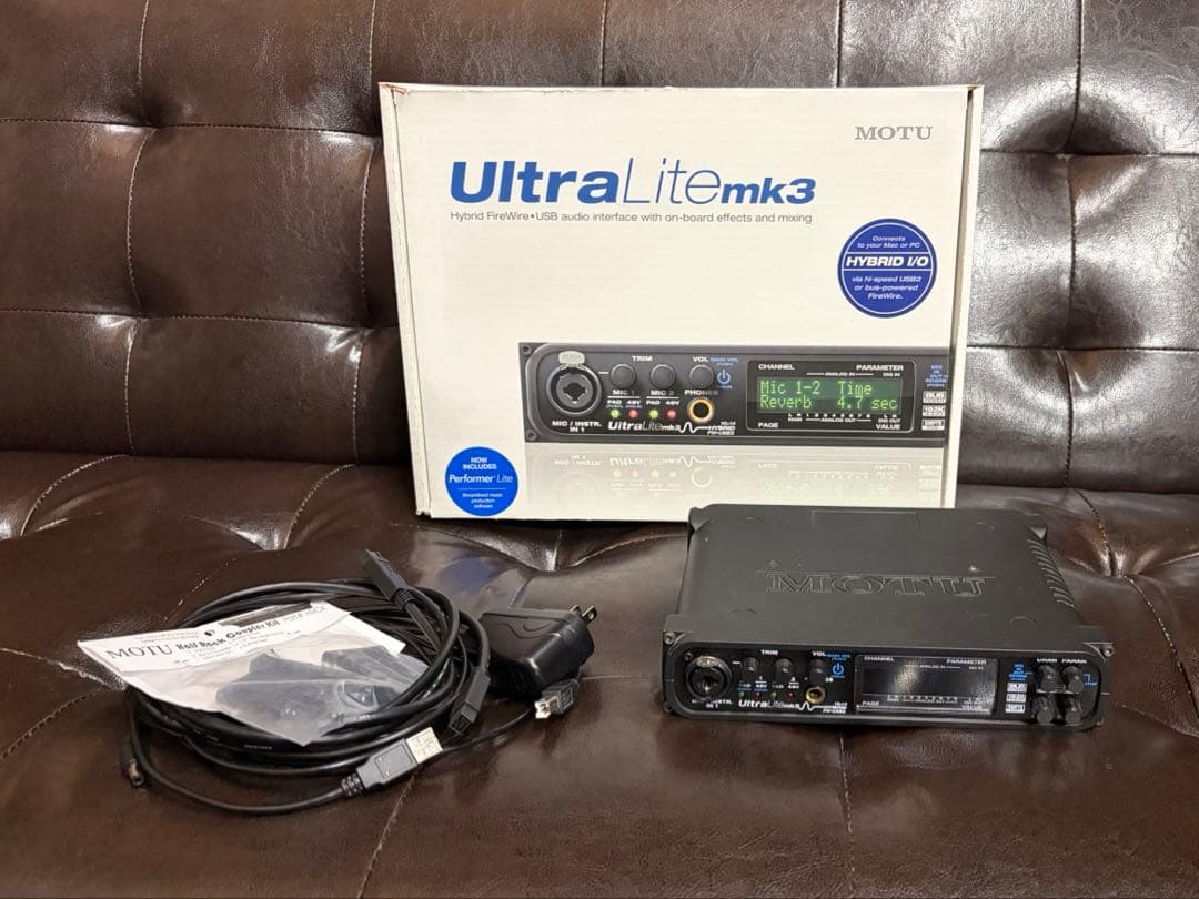 MOTU UltraLite mk3 Hybrid オーディオインターフェイス