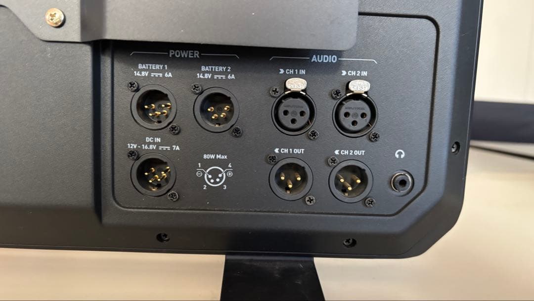 Atomos Sumo19 液晶モニター　 中古　ケース付き