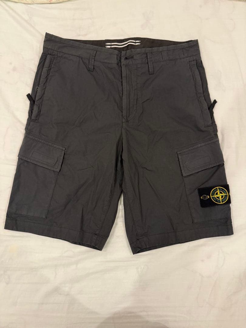 stone ハーフパンツ ショートパンツ　ストーンアイランド