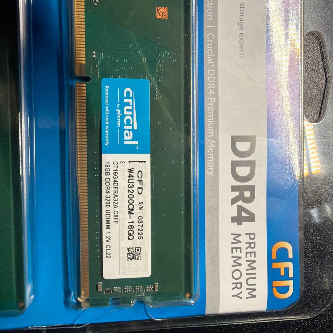 使用 crucial DDR4-3200 32GB (2x16GB)