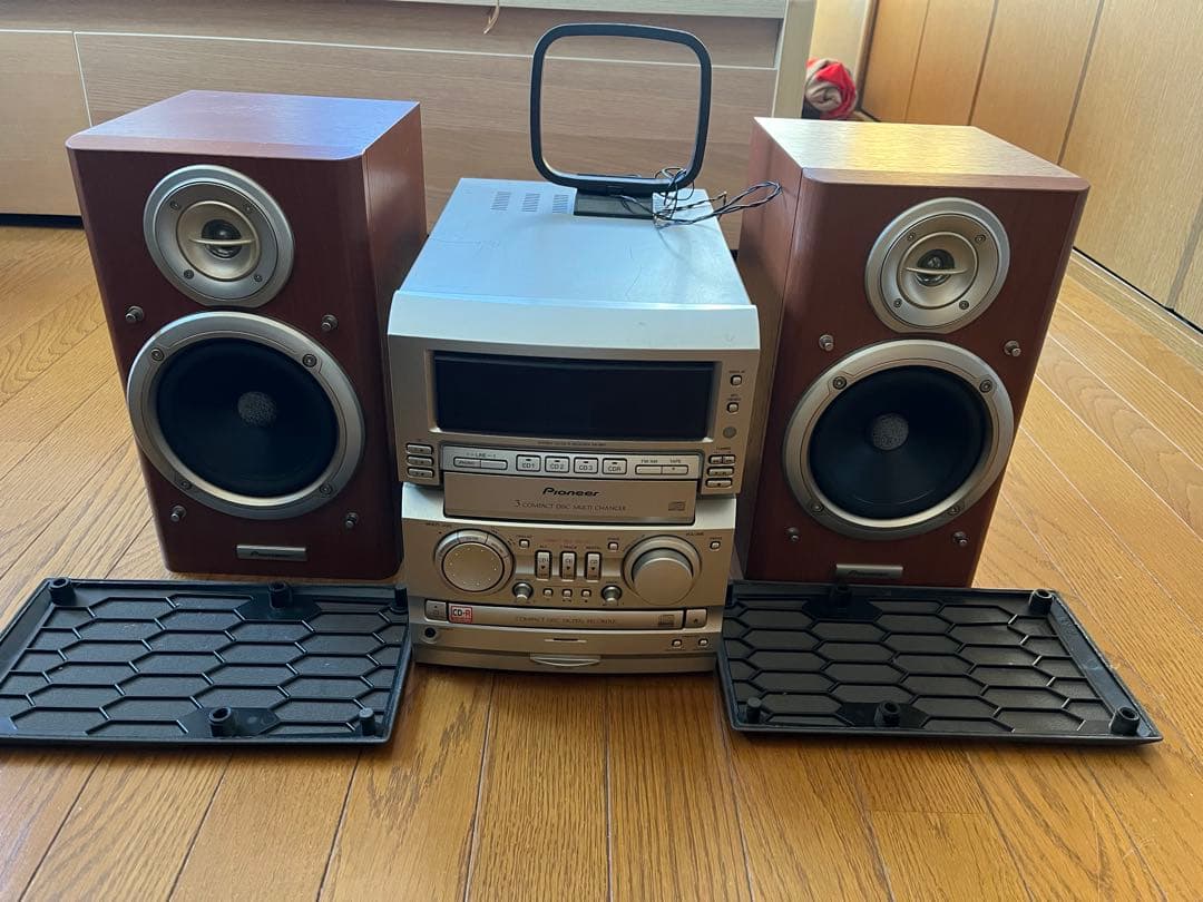 ミニコンポ シルバー ブラウン 2スピーカー