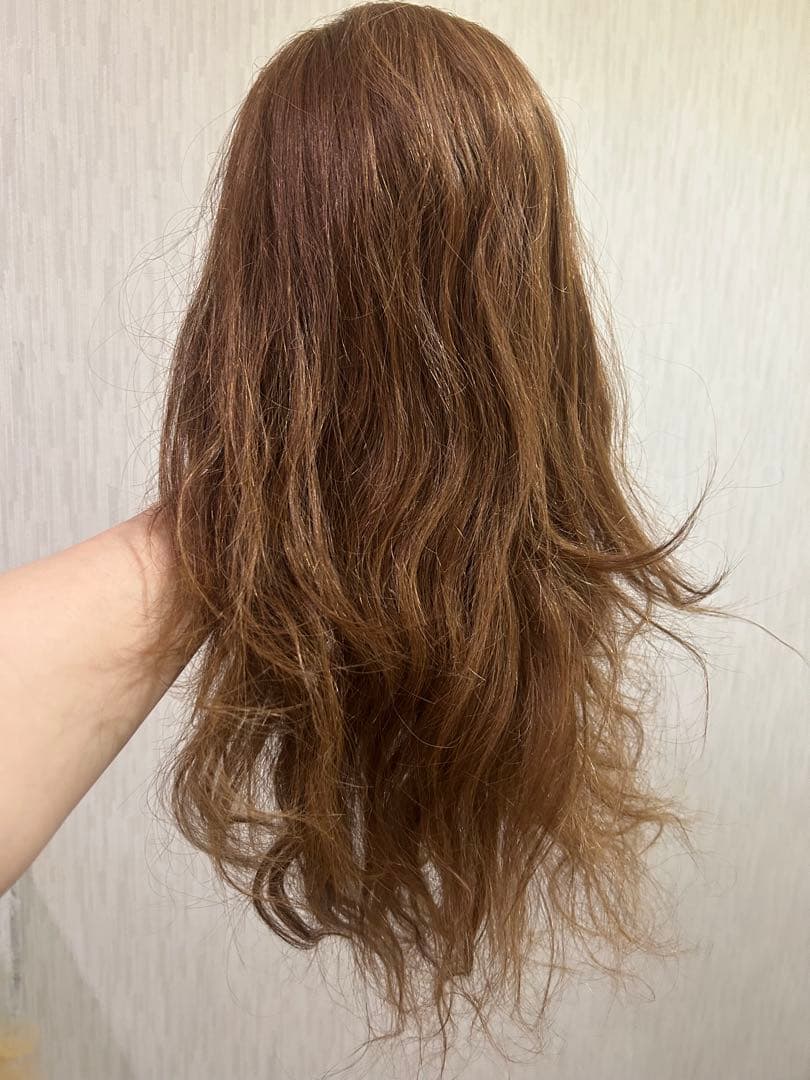 N.B.A.A. ブラウン ロングウィッグ