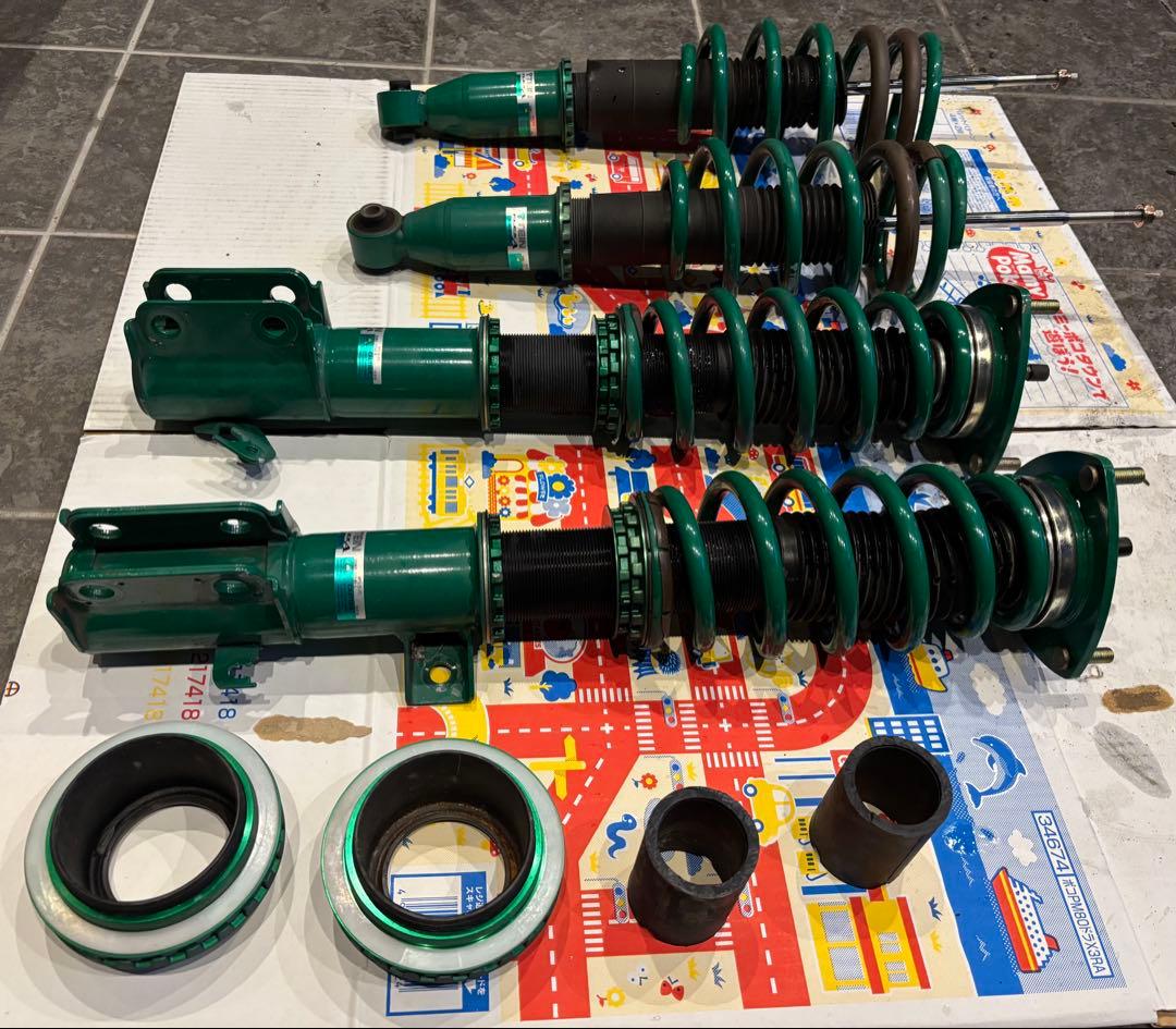 ステップワゴンRP5　BLITZ ZZR DAMPER　車高調