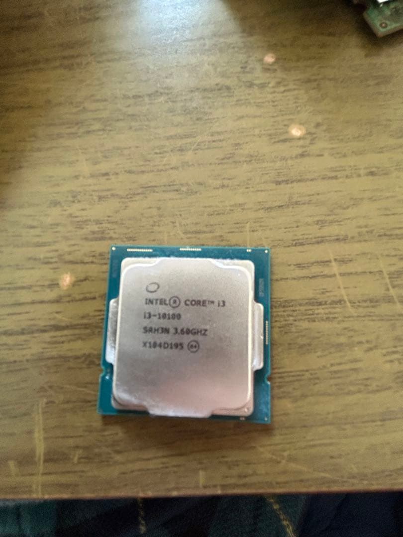 【動作品】CPU Intel core i3 10100 中古