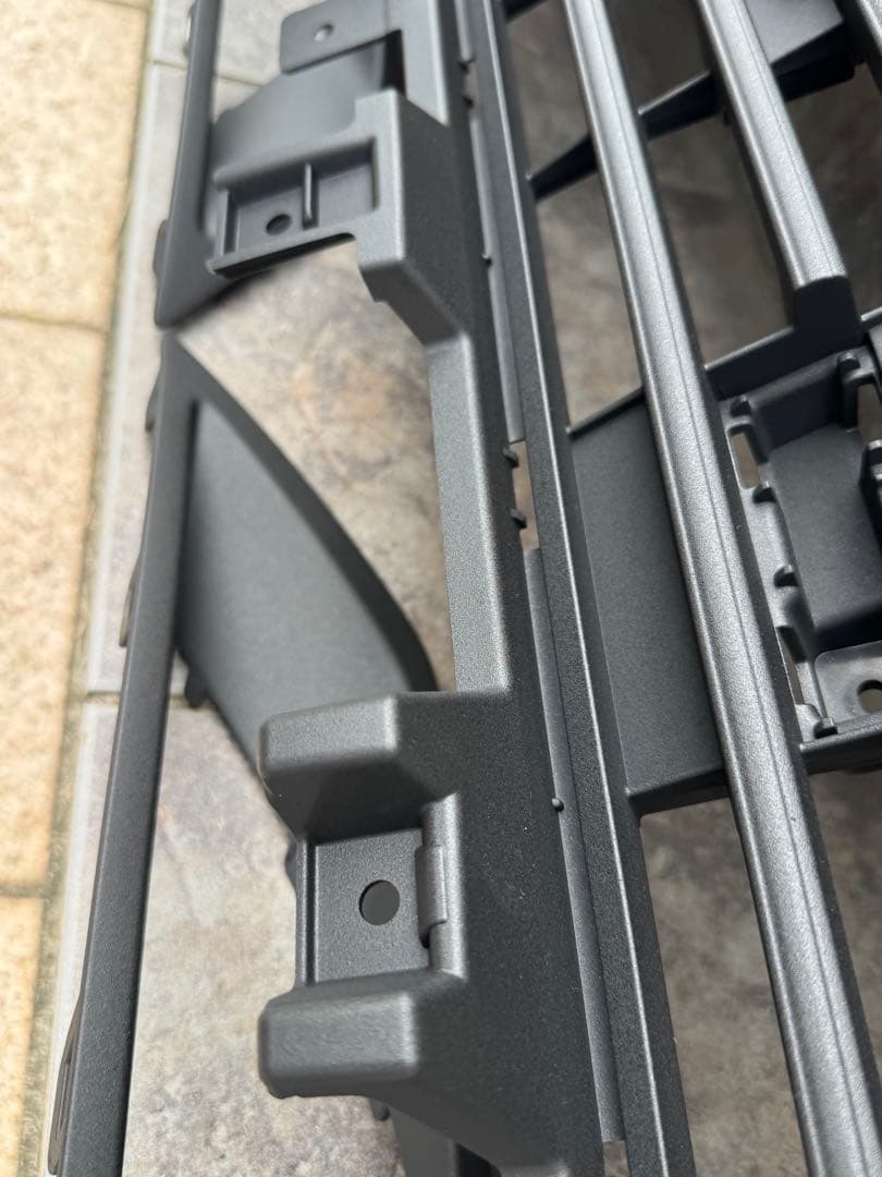 ②デリカd5 グリル　リア　ロアバンパー　ラプターライナー塗装