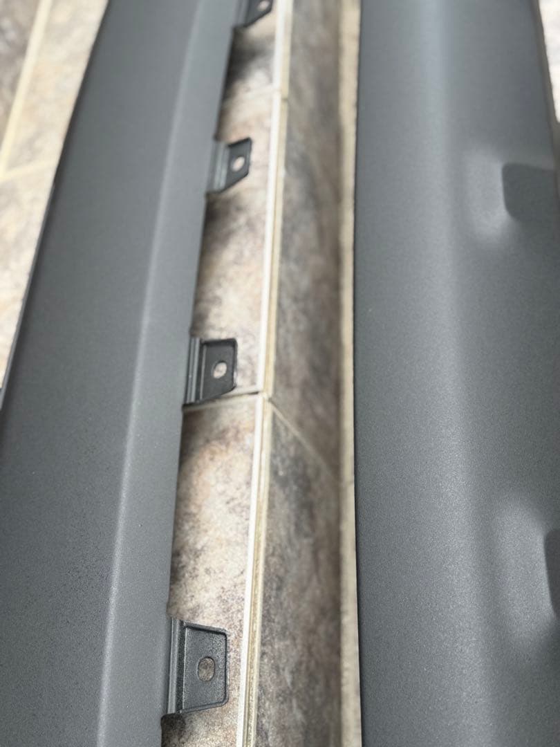 ②デリカd5 グリル　リア　ロアバンパー　ラプターライナー塗装