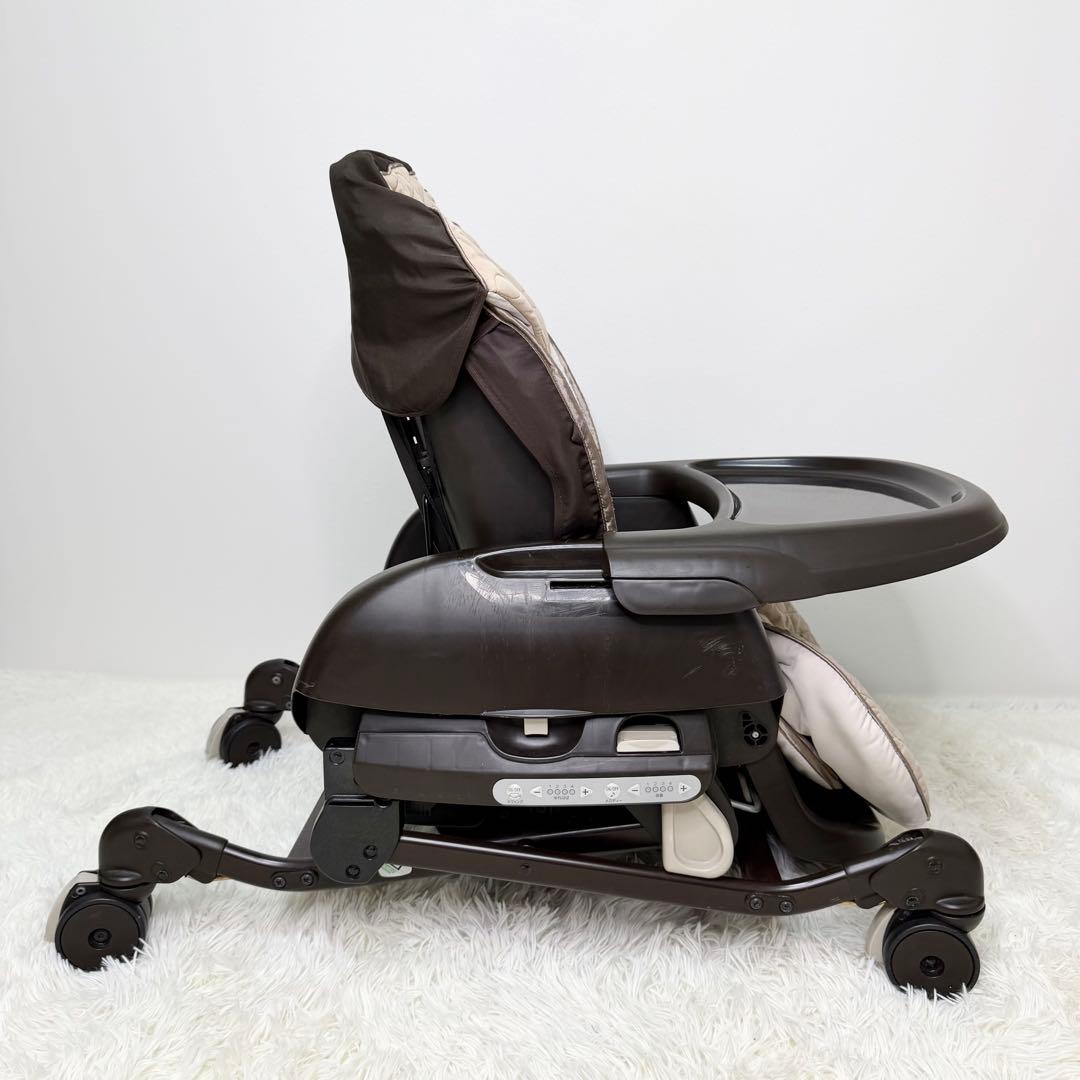 Combi CWL ネムリラ AT ホワイトレーベル 電動 ハイローチェア