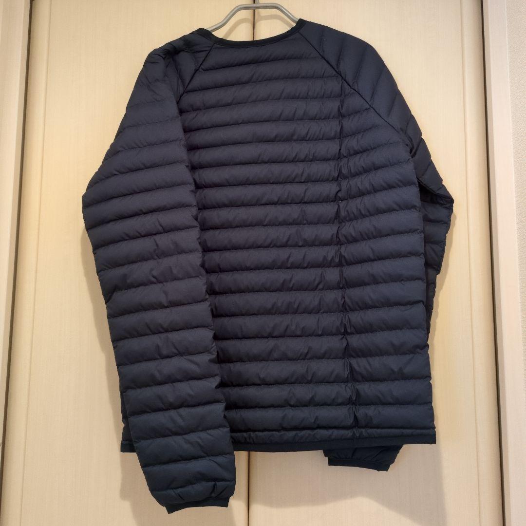 【未使用】パタゴニア サイレントダウンクルー（ネイビー・MEN’S XS）