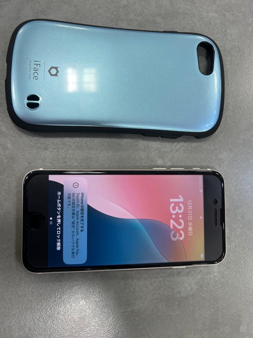 値下げ　美品　Apple iPhone SE (第3世代) + iFaceケース