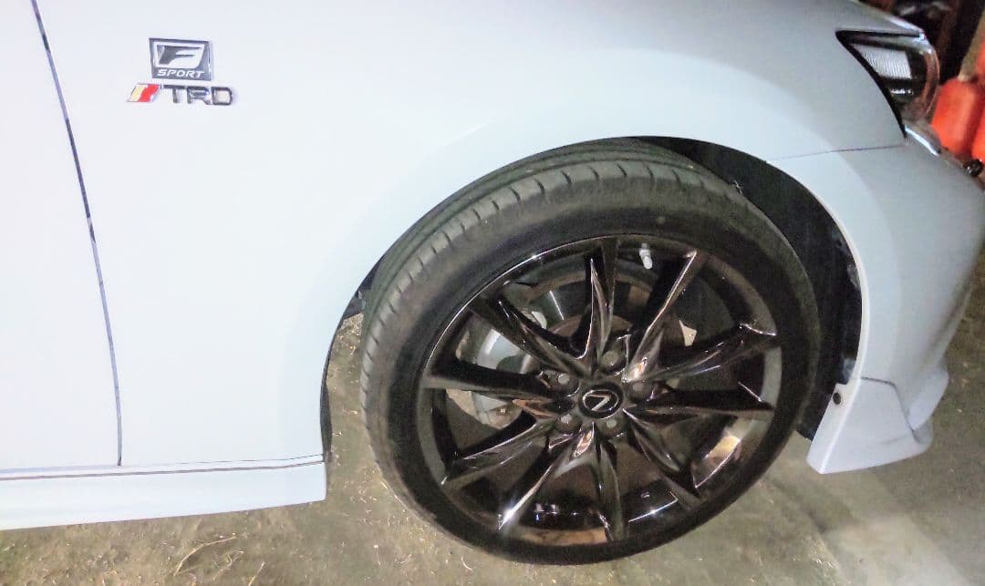 レクサス IS 300 F スポーツ 純正ホイール 225/40r18 フロント