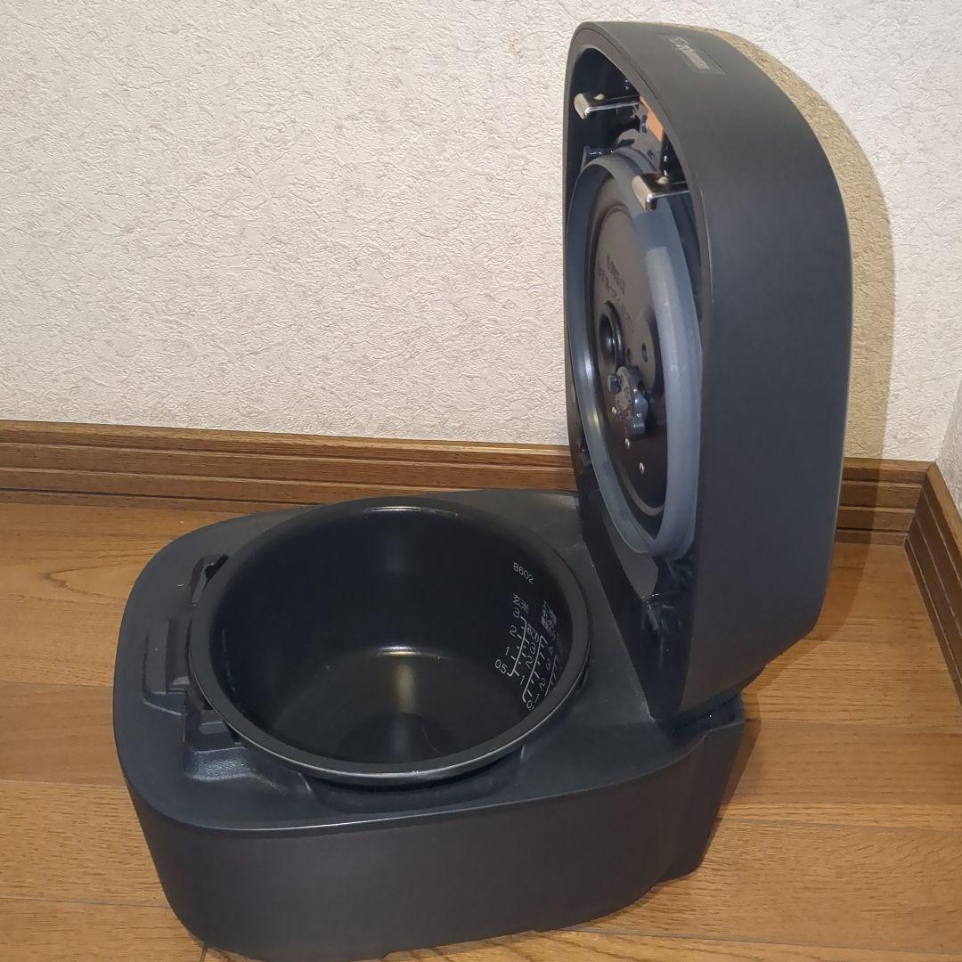 象印　炊飯器 炎舞炊き　NW-US07 ブラック