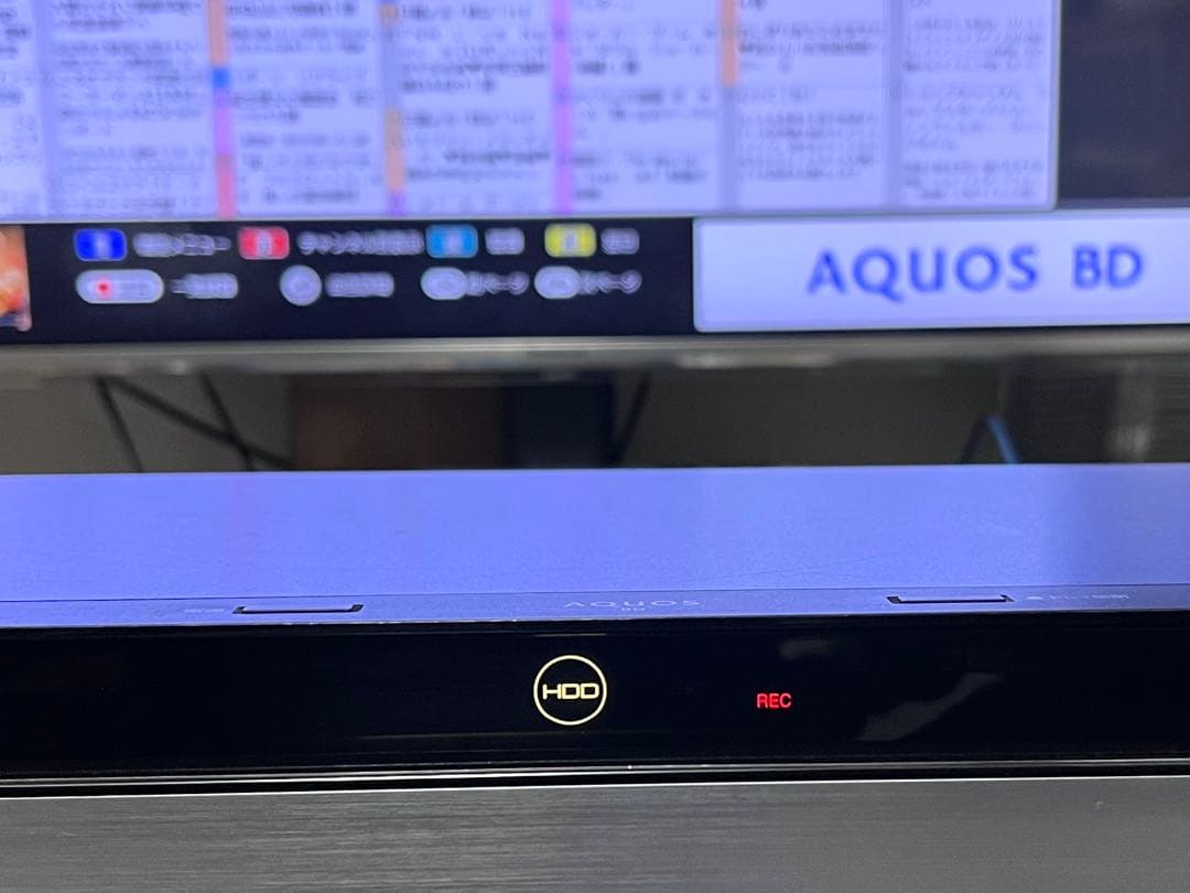 ULTRA HD 2TB 3番組録画　シャープBDレコーダー　BD-UT2100