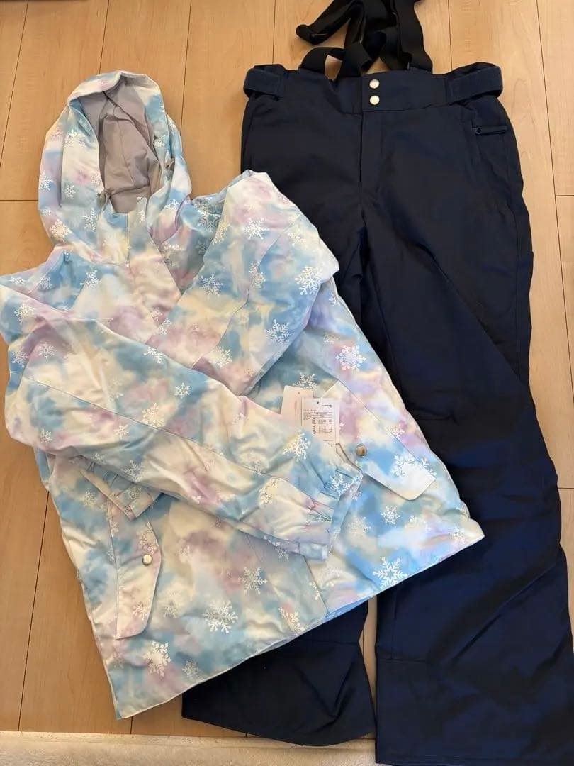 ‼️即購入可能‼️新品未使用タグ付き スキーウェア 上下セット レディース