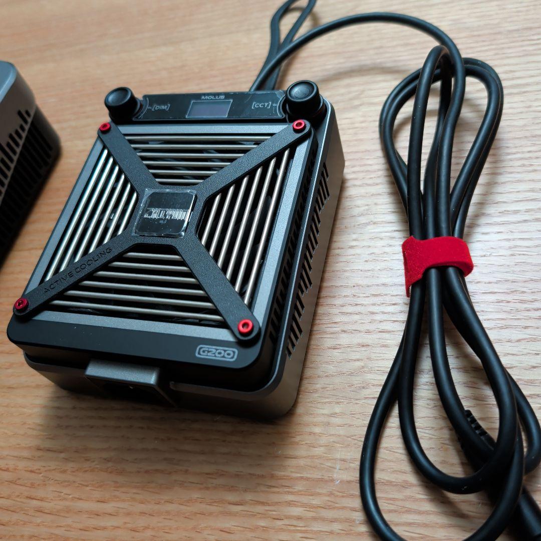 極美品 ZHIYUN G200 200W LEDライト 付属品完備