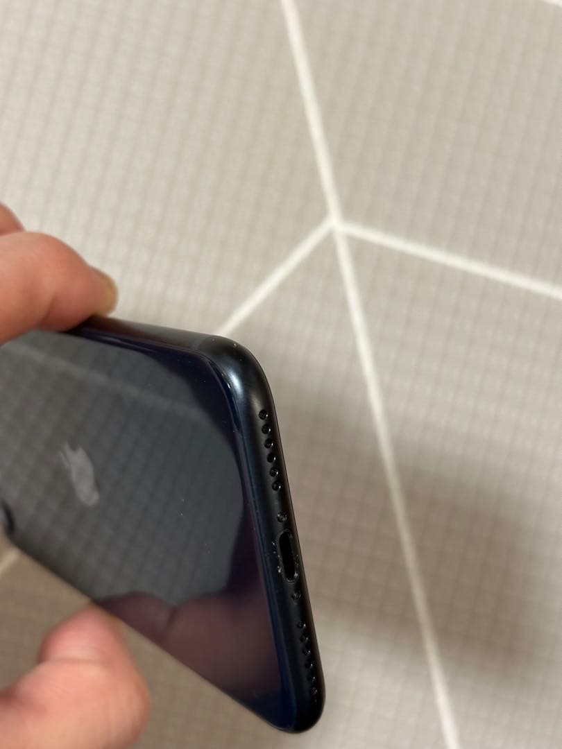 〈バッテリー最大容量97%〉iPhoneSE 第3世代 64GB SIMフリー